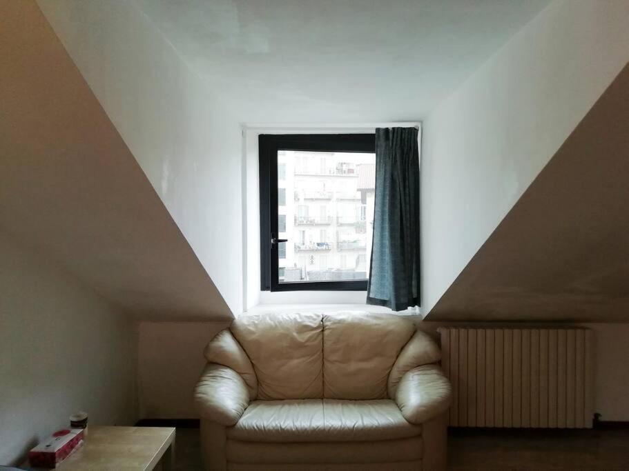 La Casa Di Marta - Ampia Ed Accogliente Mansarda In Piazza Statuto Apartment Turin Bagian luar foto